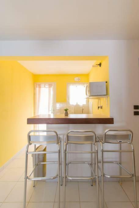 Superbe Studio Avec Jacuzzi Prive Apartment Sainte-Anne Exterior photo